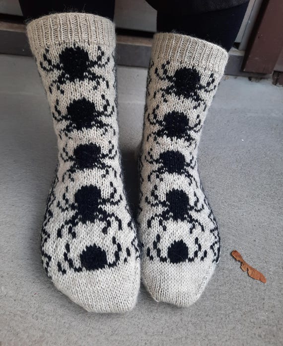 Halloween socks 2023 knitting pattern