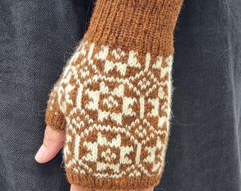 Patrón de punto para guantes sin dedos Quinn