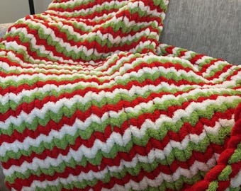 Handmade Grinch Chunky Knit Blanket: Holiday Christmas Throw
