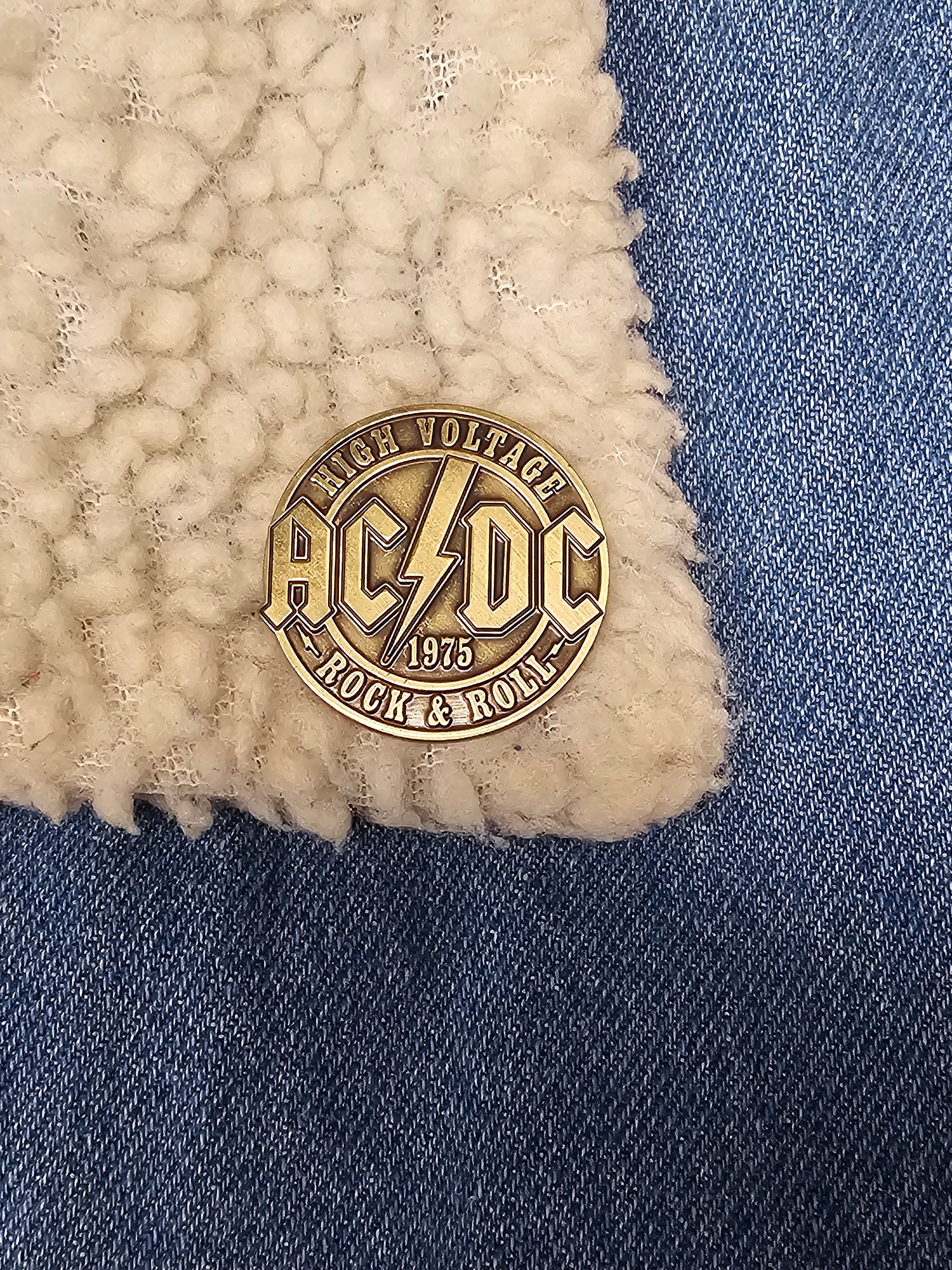 AC/DC Rock Band Rocker Vintage Brooch Enamel Lapel Pin Collectors Metal ...