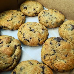 Browned Butter Chocolate Chip Cookie Stuffed With Dubai Chocolate Recipe