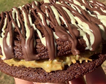 Receta de sándwich de galleta de chocolate al estilo de Dubái / Receta de galleta inspirada en las barras de chocolate de Dubái / Receta de sándwich de galleta de chocolate