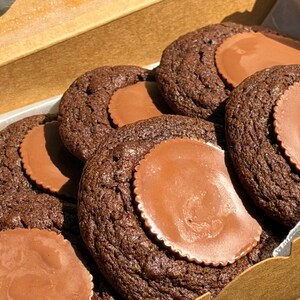 Galletas de chocolate Reese's / Receta de galletas finas Reese's / Receta de galletas de chocolate intenso