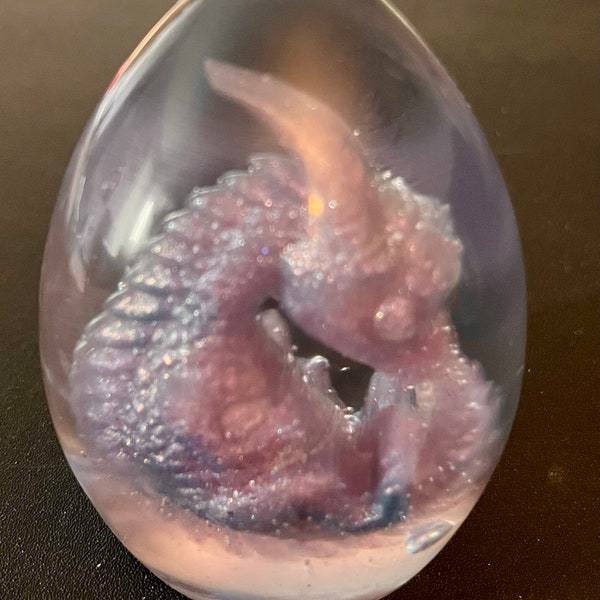 Baby Dragon Egg 3 inch tall - Fantasy Home Decor. Great gift idea, unique one of a kind accent piece. Available with or without light base.