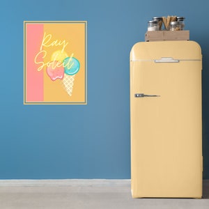Affiche rétro Summertime vibes : glace napolitaine et soleil. Art mural numérique imprimable sous forme de poster A3 ou de carte postale de 10 x 15 cm.