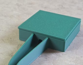 Hand seeder for seed starting