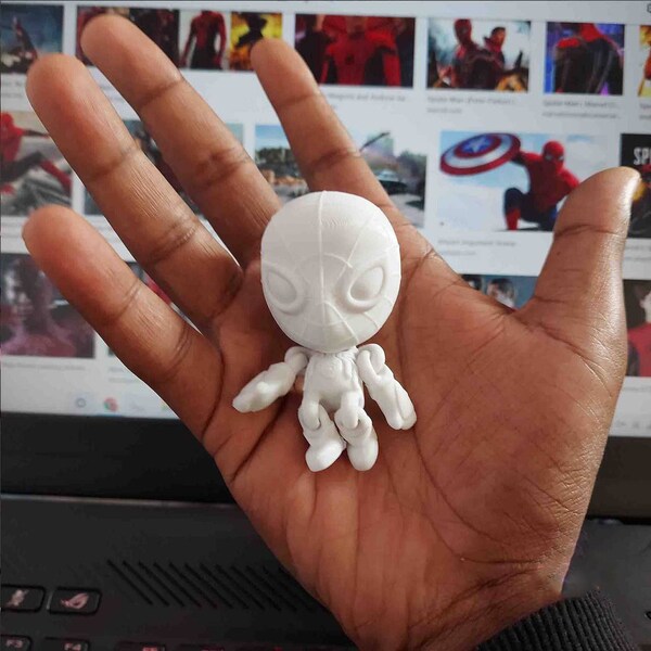 Spiderman Keychain  STL File for 3D Printing