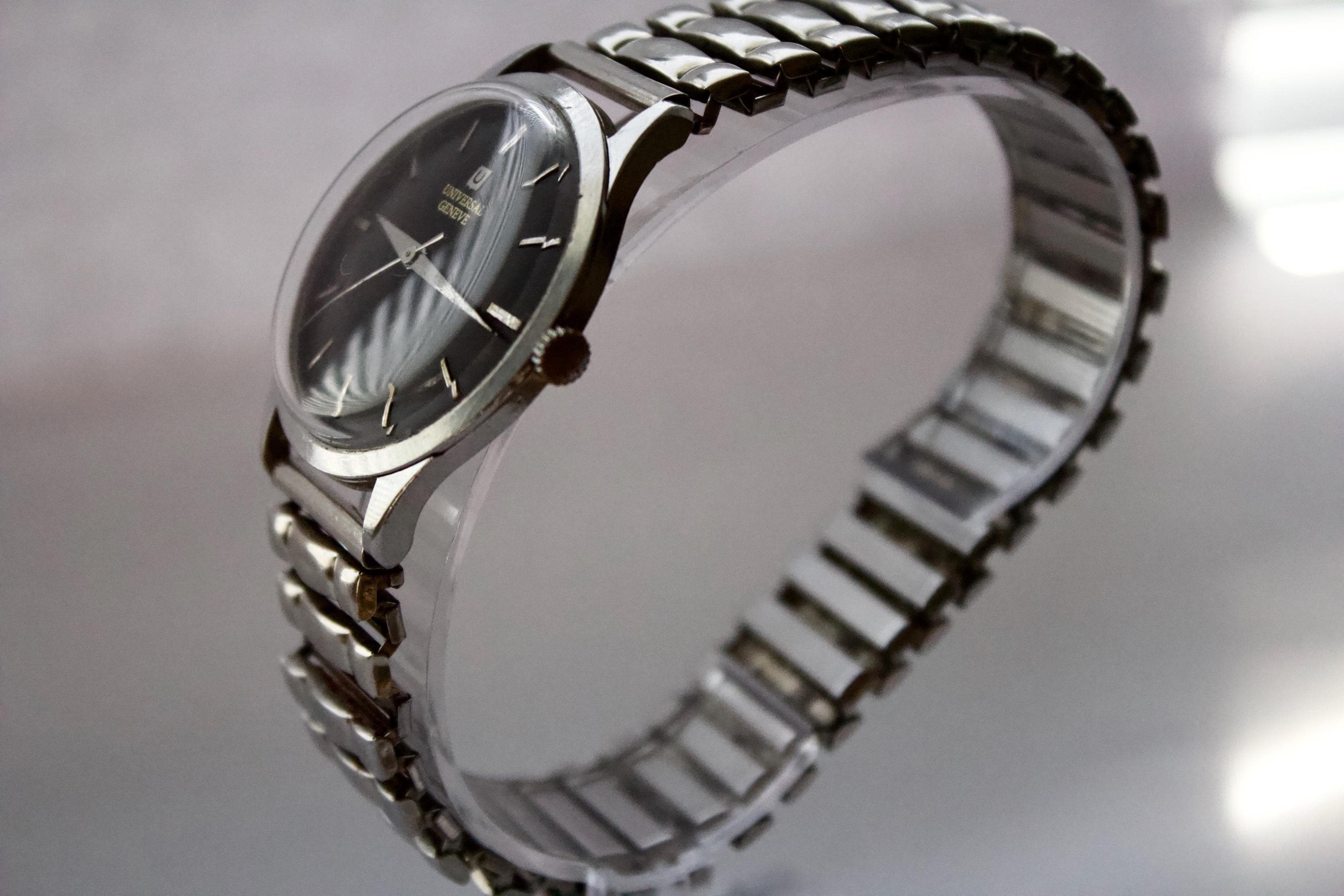 Universal Geneve Black Dial Manual Winding Vintage Watch for Men