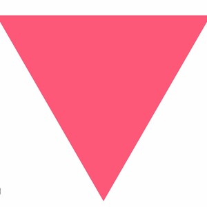 K&ouml;nnte beinhalten: Ein einfarbiges rosa Dreieck vor wei&szlig;em Hintergrund. Das Dreieck ist zentriert und nimmt den gr&ouml;&szlig;ten Teil des Bildes ein. Das Logo The Little Library Corner befindet sich unten links.