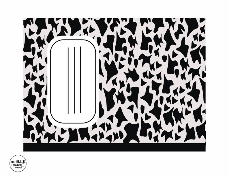 K&ouml;nnte beinhalten: Ein Notizbuch mit einem schwarz-wei&szlig;en Kuhmuster. Das Notizbuch hat ein wei&szlig;es rechteckiges Etikett mit drei vertikalen Linien. Der untere Rand des Notizbuchs ist schwarz. Das Logo The Little Library Corner befindet sich unten links.