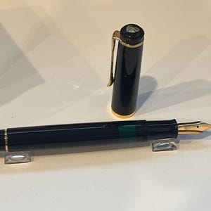 Pelikan M200 Füllfederhalter in Schwarzkupfer | Nagelneu mit Box, Beutel und Papieren, Größe F