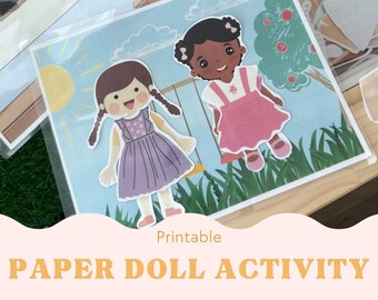 Puede incluir: Actividad de muñecas de papel imprimible con dos chicas de dibujos animados con vestidos. Una chica lleva un vestido morado y la otra un vestido rosa. El fondo muestra un columpio, un árbol y un cielo soleado. El texto "PAPER DOLL ACTIVITY" está abajo.