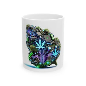 Puede incluir: Taza de cerámica blanca con un diseño de arte digital de un cogollo de cannabis, que incorpora elementos de placa de circuito e iluminación de neón. El diseño incluye hojas de cannabis y una estética futurista. La taza es cilíndrica.