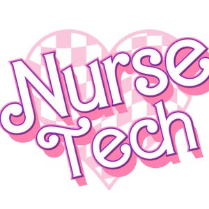 Puede incluir: Diseño gráfico con las palabras "Nurse Tech" en una fuente lúdica. El texto es blanco con un contorno morado y una sombra rosa, sobre un fondo rosa en forma de corazón con un patrón de tablero de ajedrez.