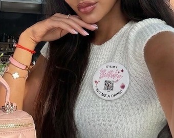 Botón pinback con código QR de cumpleaños personalizado, recuerdo de fiesta con solicitud de bebida