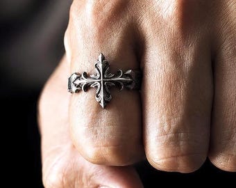 Fleur de Lis Ring for Men, Oxidized Silver Gothic Ring, Medieval Relic Jewelry, Templar Ring, Adjustable S999 Fine Silver Statement Ring