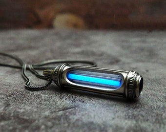 S925 Silver Luminous Beacon Pendant Necklace, Self Glowing Lighthouse Pendant, Glow in the Dark, Blue and Red Radiance Charm for Him and Her