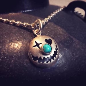 S999 Silver Clown Mask Pendant with Turquoise, Vintage Gothic Design, Handmade Unisex Silver Pendant, Halloween Jewelry