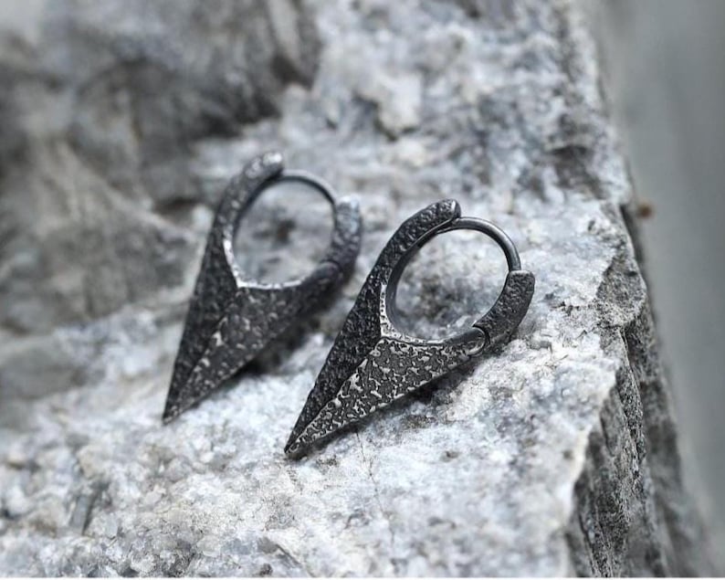 S925 Oxidized Silver Minimalist Men's Earrings, Dark Aesthetic Silver Hoop Earrings, Unisex Textured Ear Jewelry, Unique Geometric Hoops image 4