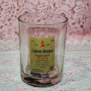 Captain Morgan Puerto Rico Rum Original Spice Rum Rock Glass Tumbler - Picture on Bottom - Whiskey Glass - Collectible Rum Glass Barware