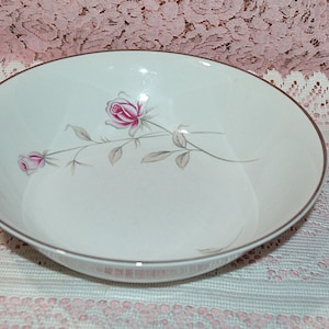 Seizan Lasting Rose 9&quot; Round Vegetable Bowl 9 1/4&quot; - China Dinnerware & Dishes Made in Japan - Excellent Condition Silver Lined Rim