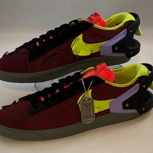 maroon and gold nike basketball shoes