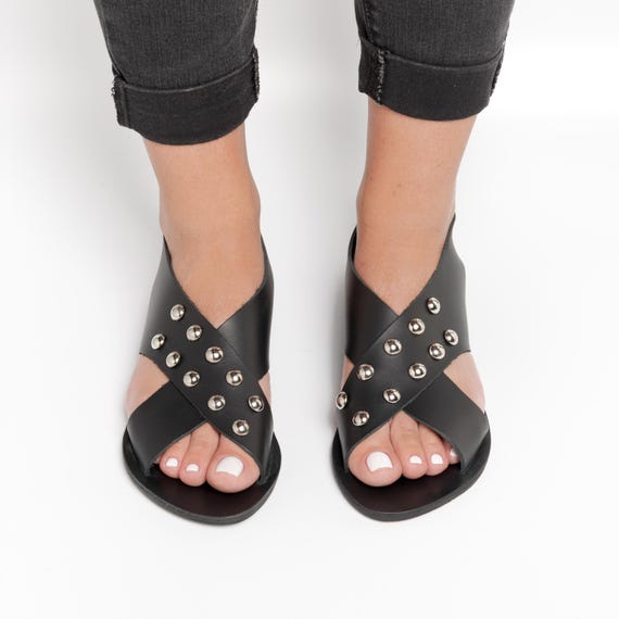 Black Crossover Woman Leather Sandals – Handmade  display picture 2