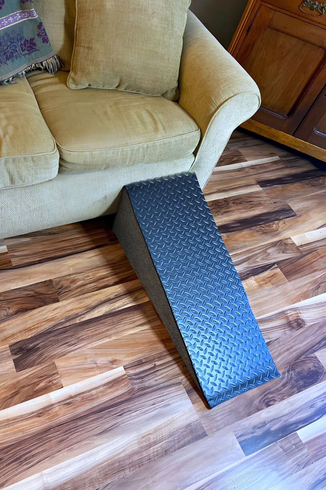 Custom Sized High Grip Indoor Ramp for Pets, Custom Dog Ramp for Sofa