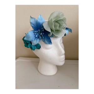 Aqua Blue Shades Floral Headband, Aqua Blue Flower Headband, Aqua Blue Flower Crown, Blue Boho Flower Crown, Blue Boho Floral Crown