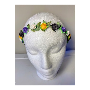 Corona de flores con los colores de la bandera del orgullo no binario, corona de flores del orgullo no binario, diadema floral del orgullo no binario, corona de flores LGBTQ