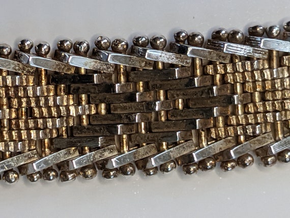 Chevron Patterned Silver Bracelet - image 4