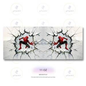 Puede incluir: Un personaje de Spider-Man rojo y azul se muestra rompiendo una pared de concreto agrietada. La imagen es una ilustraci&oacute;n digital. El texto "11 OZ" y "SIZE IS 8.5" x 3.5" se muestra en la parte inferior de la imagen. Las marcas de agua se eliminar&aacute;n al comprar.
