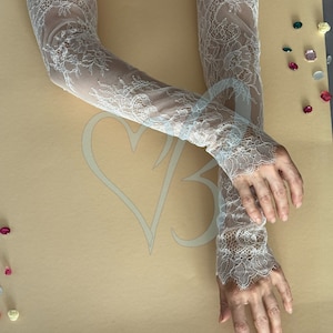 Ivory lace wedding sleeves, Lace fingerless gloves for wedding, Bridal gloves, Lace Bicep sleeves, Elbow fingerless Gloves, Custom gloves