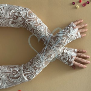Ivory Lace wedding sleeves, Bridal bicep sleeves, Lace wedding sleeves fingerless, Wedding gloves fingerless, Custom Lace Bridal Sleeves