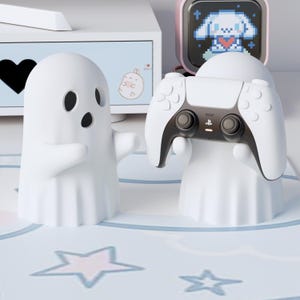 Ghost controller stand, compatible with most controllers