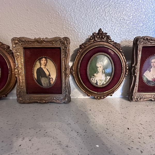 Vintage cameo creation velvet matte with framed lady