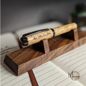 Fountain pen stand | Fountain pen accessories | Pen collector gift | Teacher Gift Corporate Gift Calligraphy | Personalized pen display