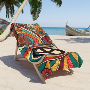 Daisy Power Beach Towel. Bursting With Cheerful White and Yellow