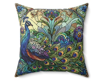 Majestuosa almohada de pavo real. Un hermoso pavo real real y colores ricos, que recuerdan a las vidrieras de la época Art Nouveau. 4 tamaños.
