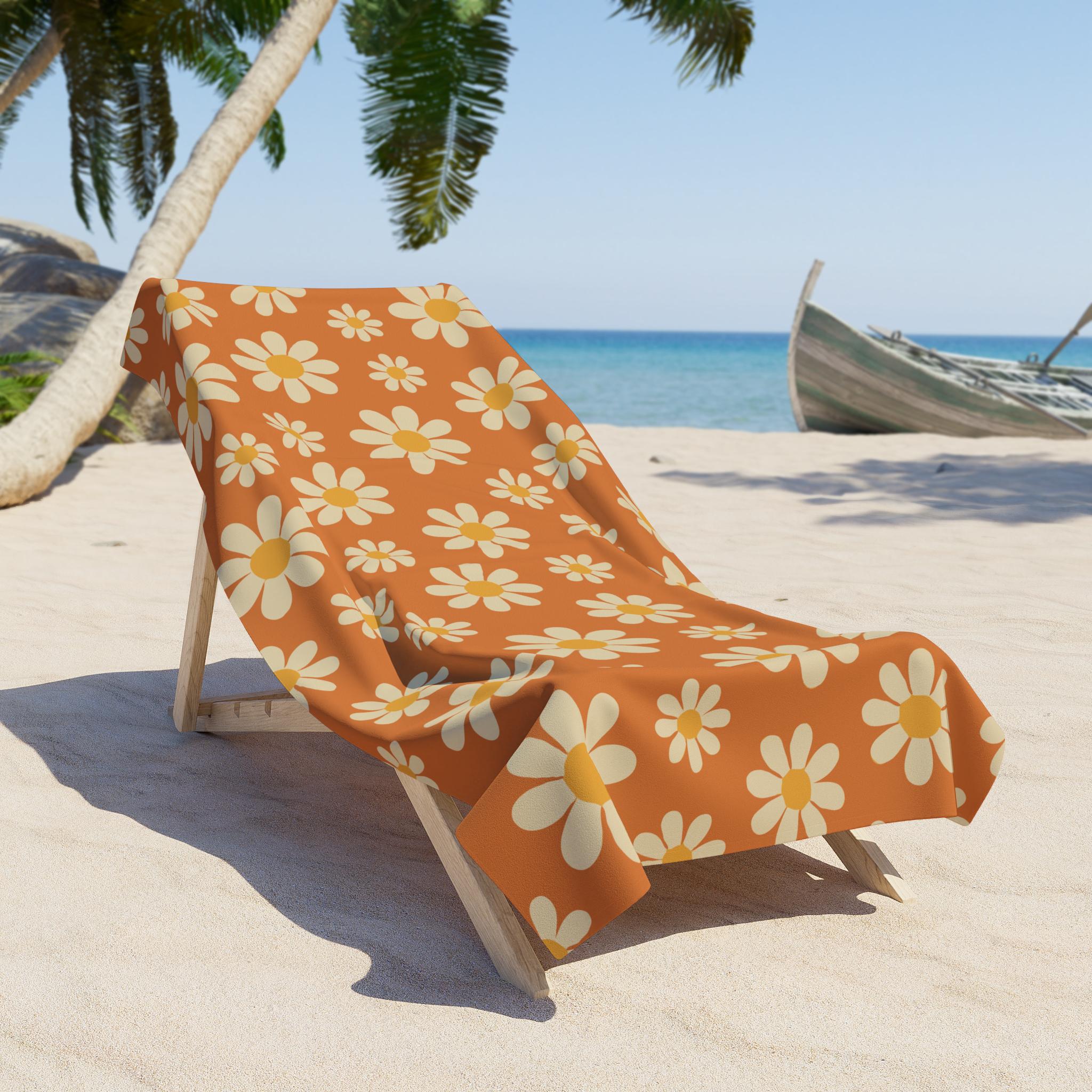 Daisy Power Beach Towel. Bursting With Cheerful White and Yellow