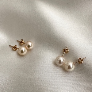 Orecchini a bottone con perle Akoya, gioielli con perle di mare, orecchini classici con perle, orecchini di perle delicate, regalo per lei