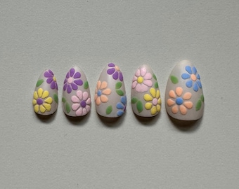 Pastel Daisy Hand Painted Nail Set | Easter Nails | Spring Nails | Flower Nails | Press On Nails | Glue On Nails | Fake Nails | Nail Tips