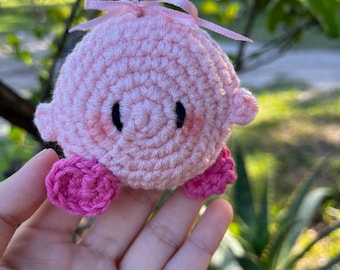 Gehäkelter Kirby Schlüsselanhänger mit Schleife