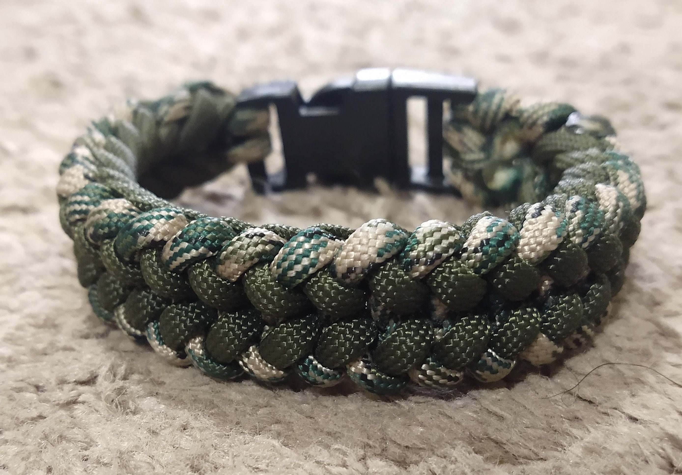 E. Hardy ブレスレット Spear Flex Cuff, Sterling Silver, Gemstones – John Hardy