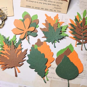 Feuilles d'automne découpées | Lot de 24 | Fabrication de cartes | Scrapbooking | Journalisation du courrier indésirable | Journal créatif | Couleurs d'automne