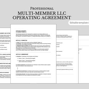 Puede incluir: Un documento en blanco y negro titulado "Professional Multi-Member LLC Operating Agreement". El documento es una plantilla legal para una sociedad de responsabilidad limitada (LLC) de varios miembros. El documento es editable en Google Docs.