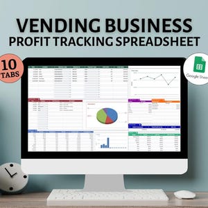 Könnte beinhalten: Ein Computerbildschirm zeigt eine Google Sheets-Tabelle mit dem Titel "Vending Business Profit Tracking Spreadsheet". Die Tabelle hat 10 Registerkarten und enthält Diagramme und Grafiken. Das Google Sheets-Logo befindet sich in der oberen rechten Ecke.