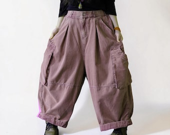Pantalon de travail vintage délavé | Jean bouffant taille haute, style cargo teint artisanalement