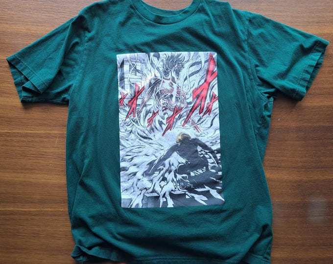 Attack on Titan Shirt Size Extra Large Uniqlo Green *pre-loved