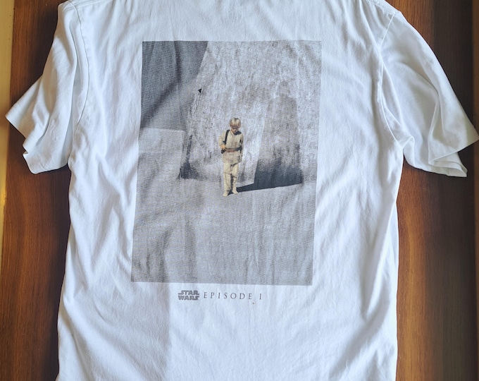 RARE Uniqlo Star Wars Episode One Anakin Vader Shadow Shirt Size Med *pre-loved **dot stain, see pics